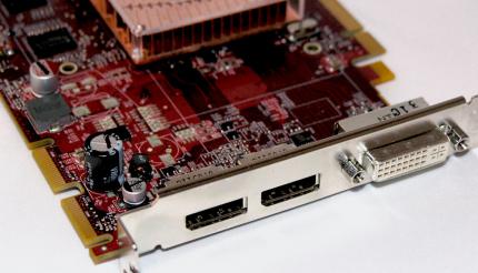 RV635-Prototyp mit Dual-Display-Ports (Bild: Hot Hardware)