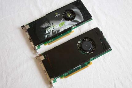 Der Kühler der Geforce 9600 GT besitzt bereits den größeren Lüfter, welcher erst nahträglich der Geforce 8800 GT spendiert wurde (Bild: pcper.com)