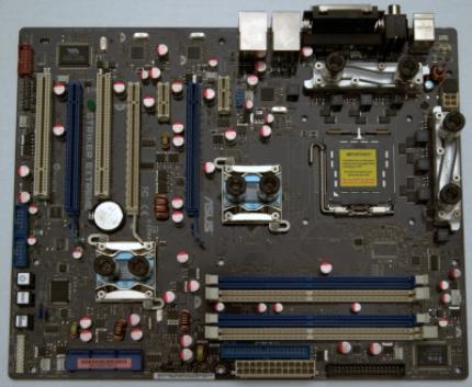 Aqua Computer versieht aktuelle Mainboards mit Wasserkühlern und bietet Ihnen volle Garantie auf die Produkte (Bild: Aqua-computer-Berlin.de)