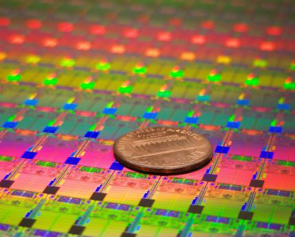 Nehalem: Im zweiten Halbjahr kommen die neuen CPUs mit bis zu acht Kernen.