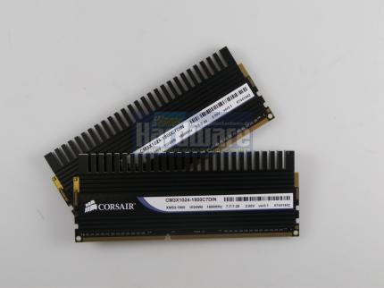 Die neuen Corsair-Module nutzen die bewährte DHX-Kühlung. Das Foto zeigt den älteren DDR3-1800-Speicher. (Bild: PCGH)