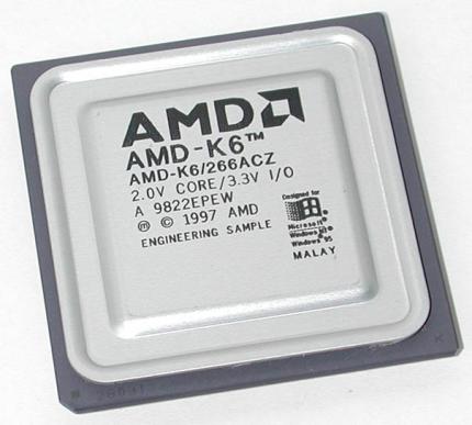 Der K6 (hier ein Modell mit 266 MHz) war eine günstige Alternative zu Intels Pentium MMX, musste sich jedoch bald auch gegen den Pentium 2 wehren. (Bild: cpu-world.com)