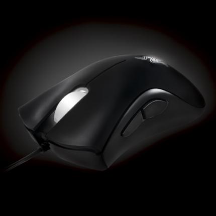 Razer: Die Death Adder in der Mac-Edition (Lunar White) soll ab Mai auch OS-X-Usern zur Seite stehen (Bild: Razer)