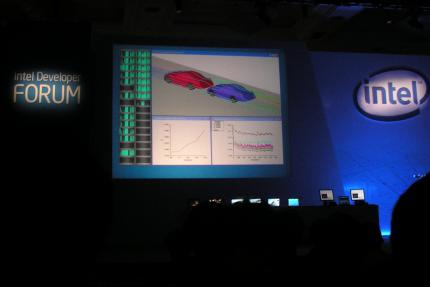 IDF Spring 2008: Intel zeigt Itanium-Prozessor 'Tukwila' mit 32 logischen Recheneinheiten.