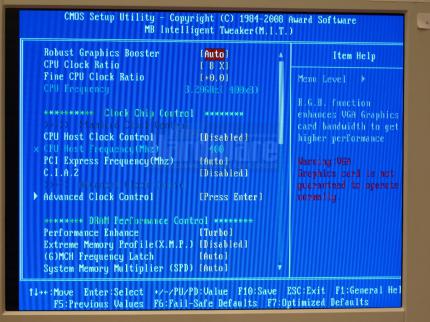Viele neue Funktionen: das BIOS vom EP45-DQ6 (Bild: PCGH)