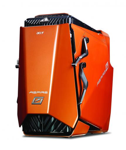 Acer Aspire Predator: Die Front lässt sich nach oben klappen.