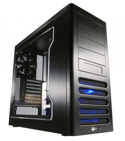 Das Lian Li PC-7FW verfügt zusätzlich zum Basismodell über ein Seitenfenster. (Bild: Lian-Li)