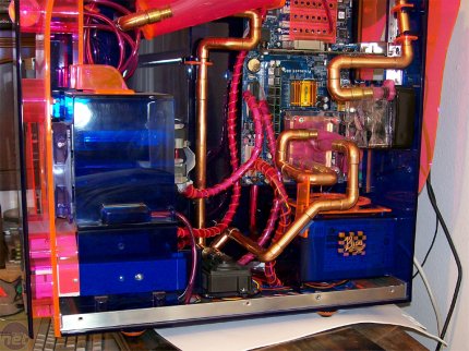 Die Bloo-Balls-Casecon von Cheapskate. (Bild: Bit-Tech)