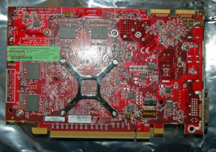 Die Rückseite einer HD 4600 (Bild: Hardware-Infos)
