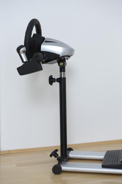 Fanatec Wheel Stand für circa 100 Euro.