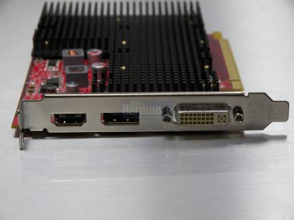 Radeon HD 4550: Display Port, HDMI und DVI sind an Bord. (Bild: PCGH)