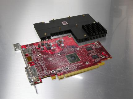 Radeon HD 4550 mit abmontiertem Kühler (Bild: PCGH)