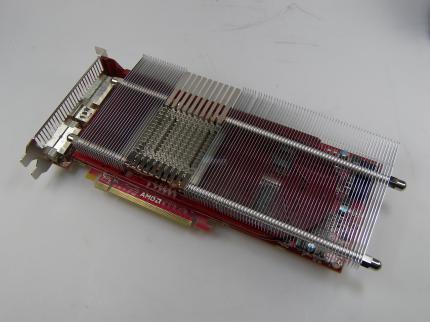 Radeon HD 4870: Karte mit montiertem Scythe Musashi