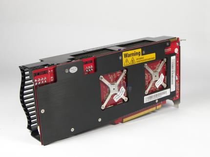 Gainward HD 4870 X2 Rampage 700 „Golden Sample“ (12)