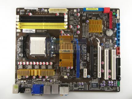 Asus M3A78-T, Chipsatz: 790GX (Bild: PCGH)