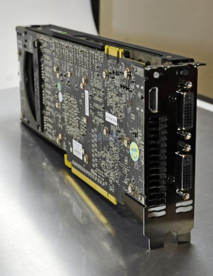 Geforce GTX 295: Vorserienmodell im PCGH-Performance Preview (6)