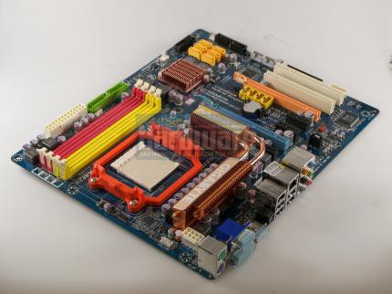 Gigabyte MA790GP-DS4H, Chipsatz: 790GX (Bild: PCGH)