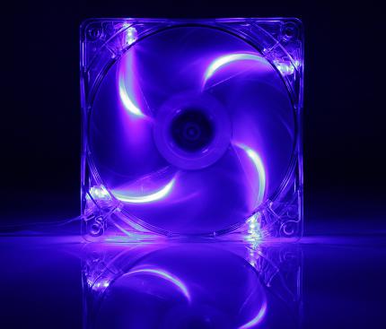 Aerocool Light-Wave-Lüfter (Bild: Aerocool) (8)