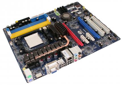 Sapphire Pure CrossfireX 790GX PC-AM2RS790G