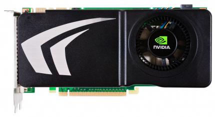Geforce GTS 250 Vorderseite - Der Kühler erinnert stark an die Geforce 8800 GTS welche ebenfalls auf der G92-Architektur basiert. Anschlüsse für Drei-Wege-SLI hebt die GTS 250 wie ihren Vorgänger von den kleineren G92-Karten ab.