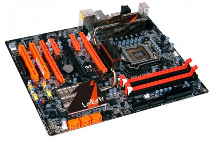 Das neue Lanparty DK P55-T3eH9 von DFI 