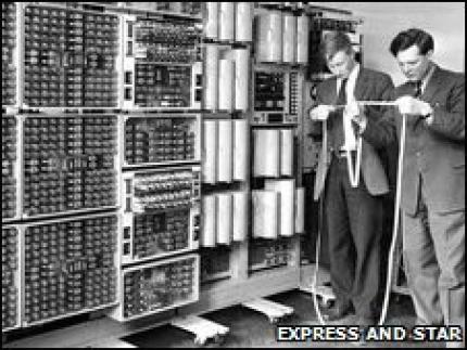 Der Harwell: Großbritanniens ältester Computer zieht um.