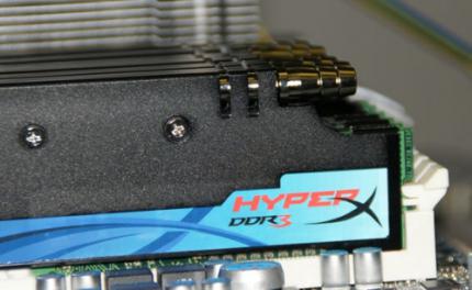 Die neuen, werksseitig mit Wasserkühlern ausgestatteten HyperX RAM-Module sollen zur CES im Januar vorgestellt werden.
