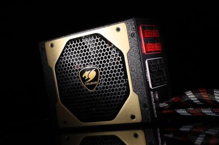 Das Cougar GX startet mit 600 Watt und erhält 80 Plus Gold.