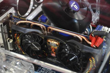 Interessante Grafikkarten am Gigabyte-Stand auf der Cebit in Halle 17. (13)