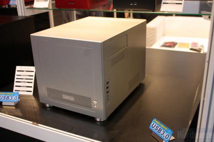 Lian-Li-PC-V352-02