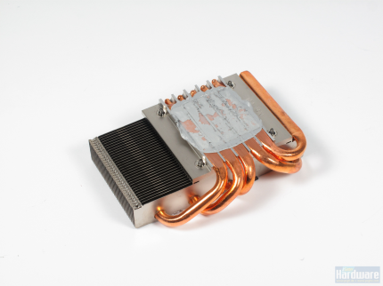 Geforce GTX 465: HDT-Kühler mit fünf Heatpipes