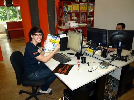 Arbeitsplatz für eine Woche. Anja ist sichtlich begeistert.