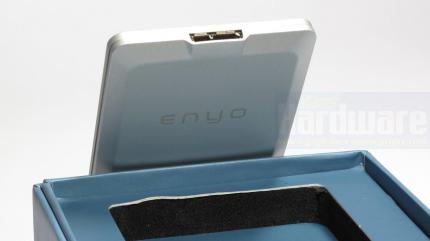 Die OCZ Enyo ist eine portable SSD mit USB-3.0-Anschluss. Das entsprechende Kabel wird natürlich mitgeliefert.