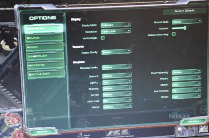 Stacraft 2 auf Sandy-Bridge-Notebook angespielt - die von Intel vorgegebenen Grafikeinstellungen