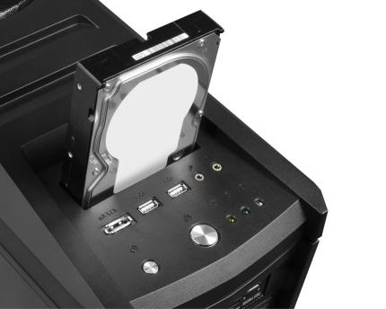 Sharkoon Bandit - Neuer Midi-Tower mit integrierter Dockingstation (3)