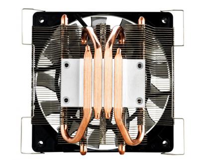 Die Heatpipe Direct Touch Technik dürfte beim Coolermaster Gemini II M4 nicht nur den Wärmeübergang zwischen Heatspreader und Heatpipe zu verbessern - sie spart auch einen weiteren Millimeter Material ein.
