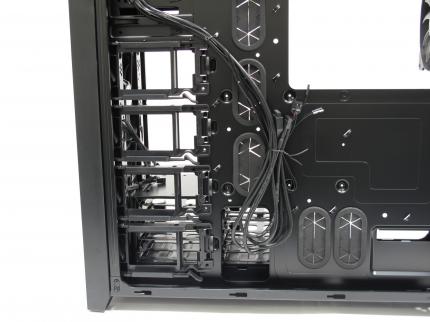 Corsair Obsidian 750D im Test: Hochwertige, aber auch teure Hardware-Behausung (6)
