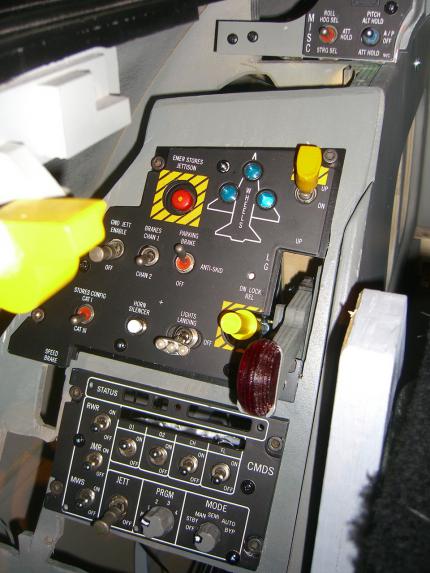 Selbst gebautes Jetcockpit im Wohnzimmer: PCGHX-Mitglied kuhprah im Community-Porträt (28)