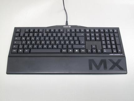Cherry MX Board 3.0: Ist das mechanische Keyboard mit seltenen flachen Notebook-Tastenkappen ein guter Spielpartner? (4)