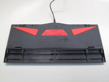 Cherry MX Board 3.0: Ist das mechanische Keyboard mit seltenen flachen Notebook-Tastenkappen ein guter Spielpartner? (6)