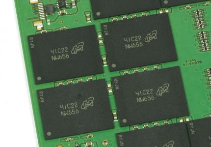 Crucial MX100 mit 512 GB und 256 GB im Test: Die Ablöse der M500 ist da (8)