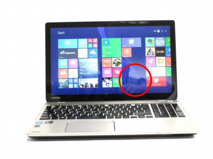 Toshiba Satellite P50T B 108 mit Spiegelung