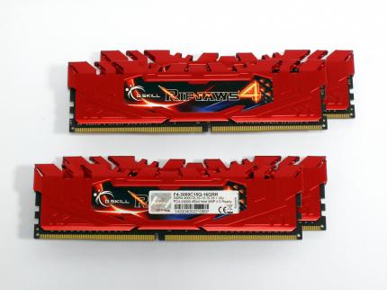 G.Skill F4-3000C15Q-16GRR
