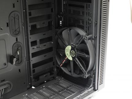Thermaltake Suppressor F51 im Test: Ernsthafte Konkurrenz für Fractal Designs Define R5? (5)