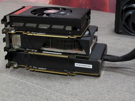 Die R9 Nano (oben) im Vergleich zur Asus GTX 970 Mini (Mitte) und R9 Fury X (unten)