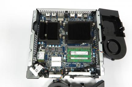 Alienware Steam Machine: Wohnzimmer-Würfel mit Steam OS im Test (5)