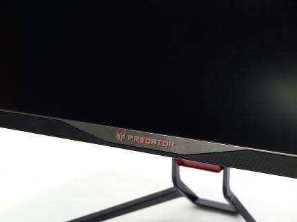Acer Predator X34: Zierleiste mit Brushed-Optik