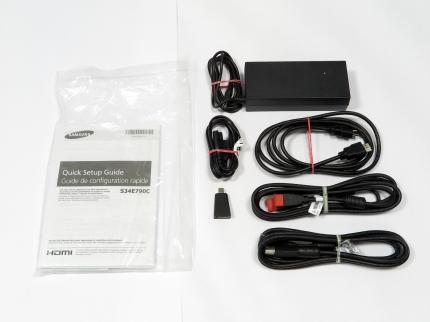 Samsung S34E790C: Accessoires