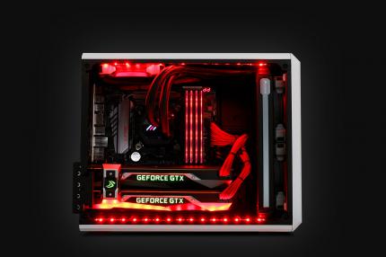 Battlebox Mini mit GTX 1080 SLI in Weiß