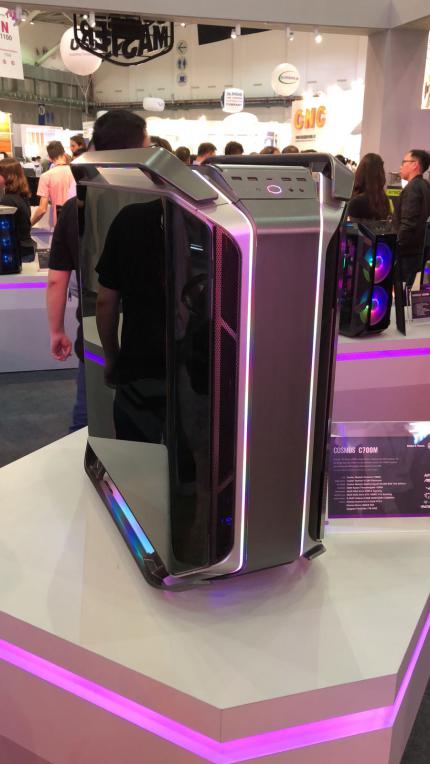 Cosmos C700M (1)